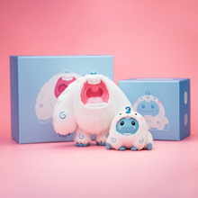 Load image into Gallery viewer, Limited Edition Mallow Chomp &amp; Mochie Chomper Vinyl Figure Set By Mupatoy
